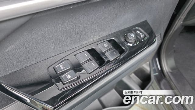 KG모빌리티(SsangYong) Torres T5, 2024 11