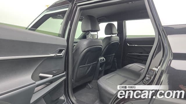 KG모빌리티(SsangYong) Torres T5, 2024 18