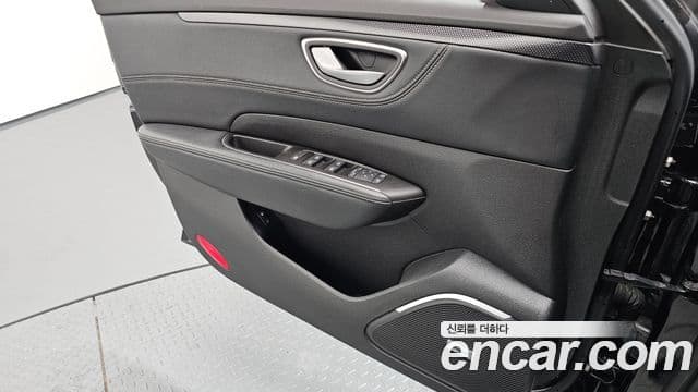 Renault Korea(Samsung) SM6 2.0 LPe LE (для людей с инвалидностью), 2017 14