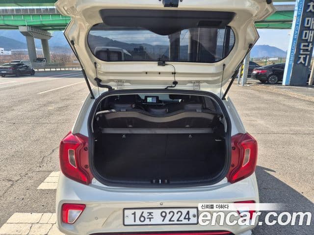 Kia All New Morning (JA) Luxury, 2017 16