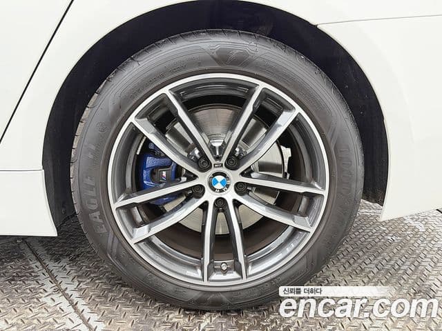 BMW 5시리즈 (G30) 520i M Sport, 2023 все фото
