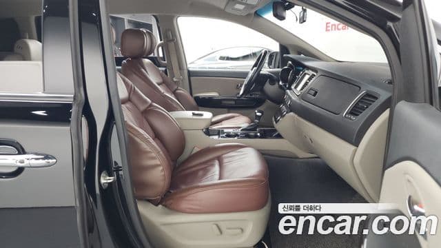 Kia The / новый New Carnival Special, 2019 11