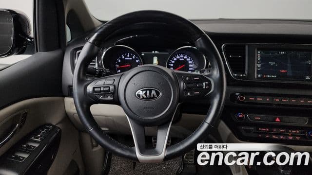 Kia The / новый New Carnival Special, 2019 13