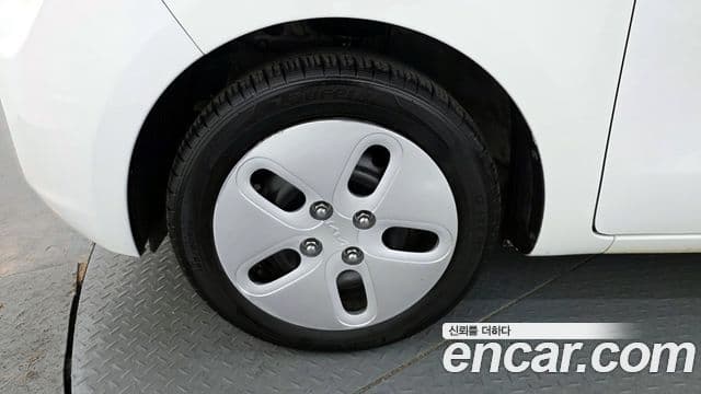 Kia The / новый New Ray Standard, 2022 все фото