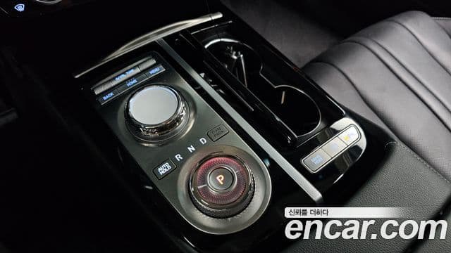 Genesis G80 (RG3) бензин 2.5 турбо AWD, 2023 9