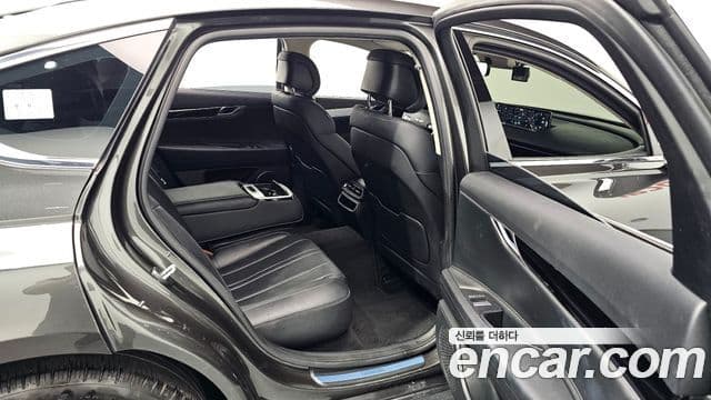 Genesis G80 (RG3) бензин 2.5 турбо AWD, 2023 11