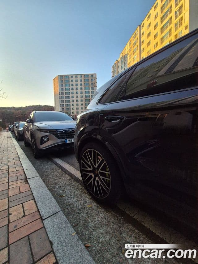 Porsche Cayenne (PO536) 3.0 S E-гибрид, 2025 все фото