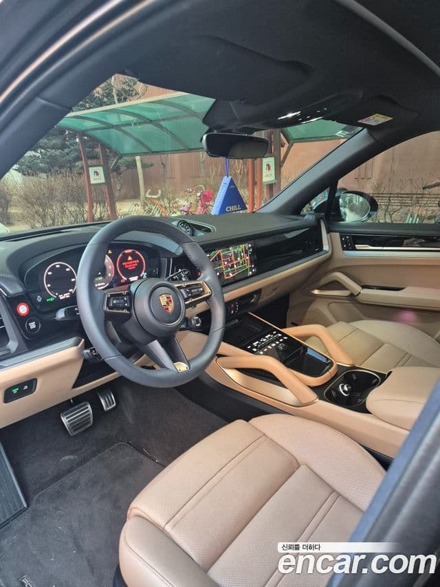 Porsche Cayenne (PO536) 3.0 S E-гибрид, 2025 9