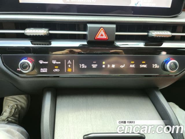 Kia The / новый New Sportage 5세대 гибрид Signature, 2025 15