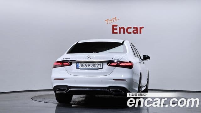 Mercedes-Benz E-класс W213 AMG Line, 2023 4