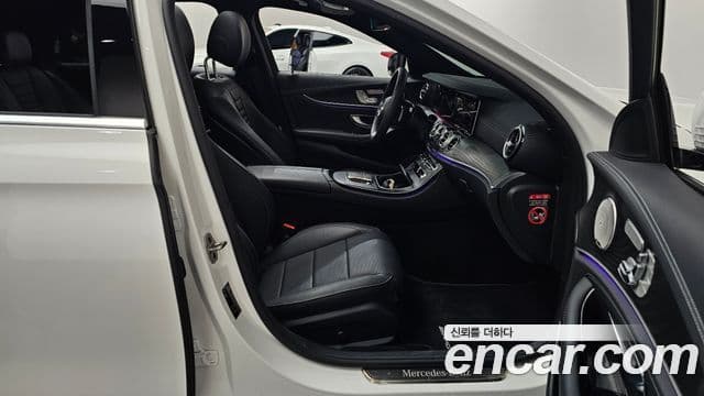 Mercedes-Benz E-класс W213 AMG Line, 2023 11