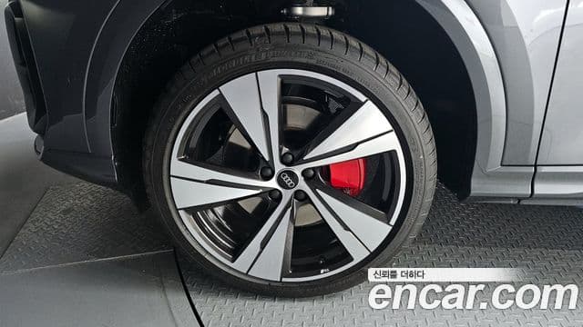 Audi Q5 (80A) 40 TDI Quattro S Line чёрный Edition, 2025 все фото