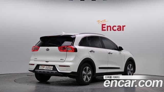 Kia Niro Noblesse, 2018 2