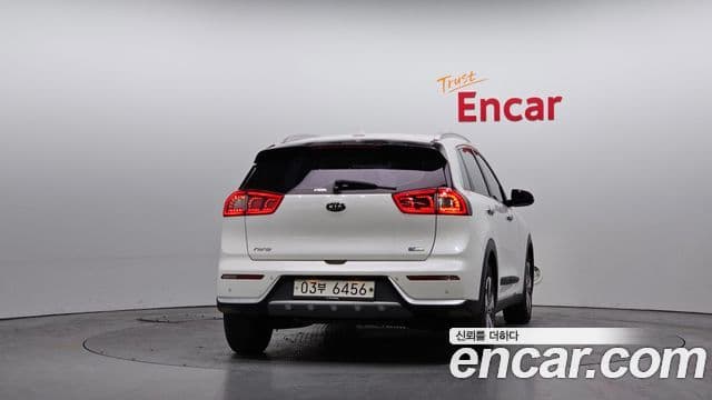 Kia Niro Noblesse, 2018 4