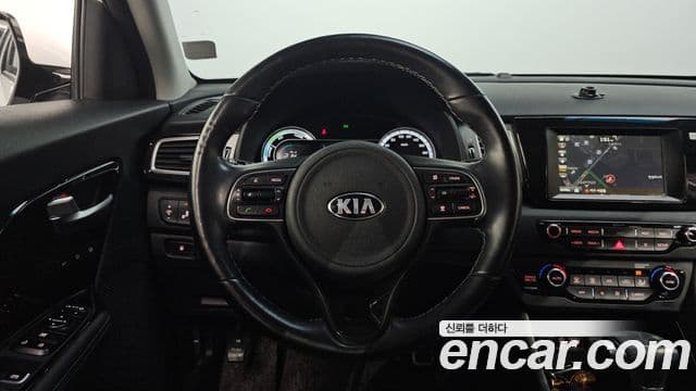 Kia Niro Noblesse, 2018 14
