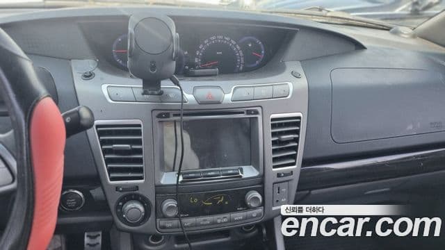 KG모빌리티(SsangYong) Korando 투리스모 4WD TX 9인승, 2016 7