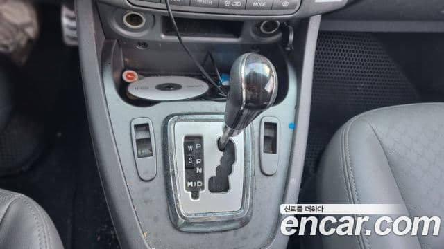 KG모빌리티(SsangYong) Korando 투리스모 4WD TX 9인승, 2016 8