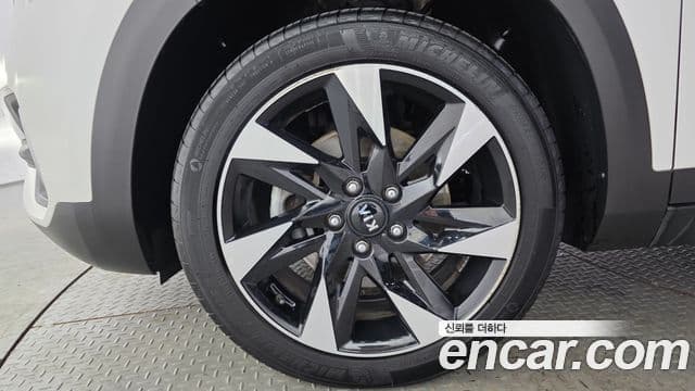 Kia Seltos Signature, 2022 все фото