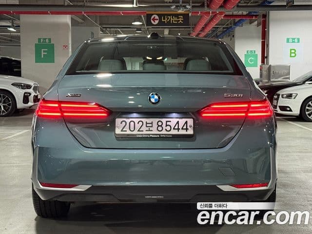 BMW 5시리즈 (G60), 2025 3