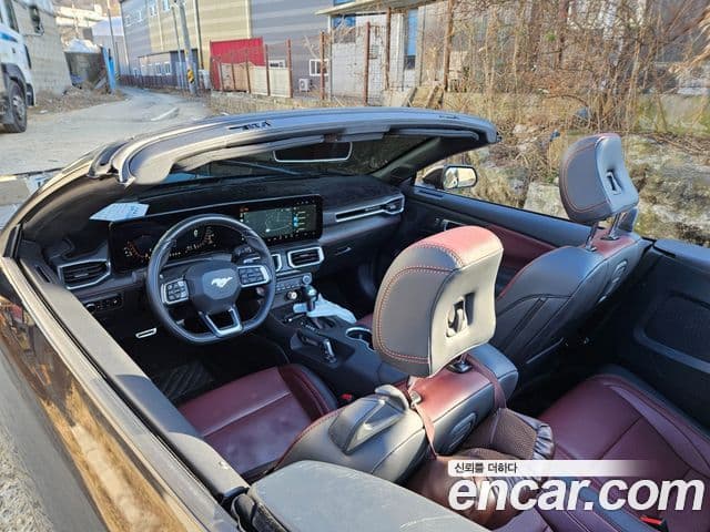 Ford Mustang 7세대 2.3 EcoBoost Premium кабриолет, 2024 6