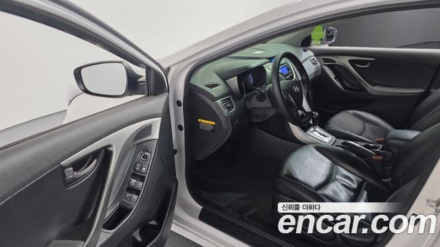 Hyundai Avante MD Luxury, 2012 11