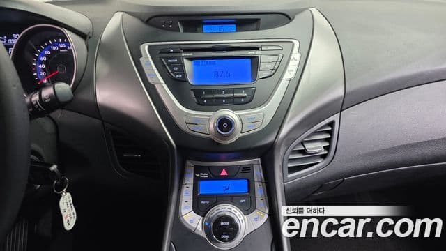 Hyundai Avante MD Luxury, 2012 15