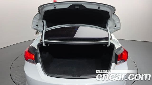 Hyundai Avante MD Luxury, 2012 20