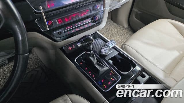 Kia All New Carnival Prestige, 2015 9