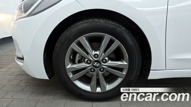 Hyundai Avante AD Modern, 2017 все фото