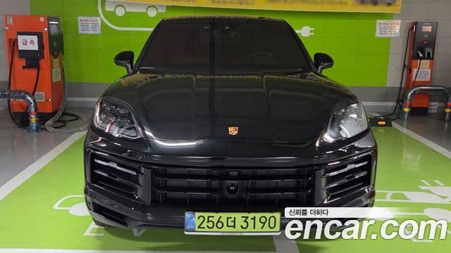 Porsche Cayenne (PO536) 3.0 E-гибрид купе, 2025 1