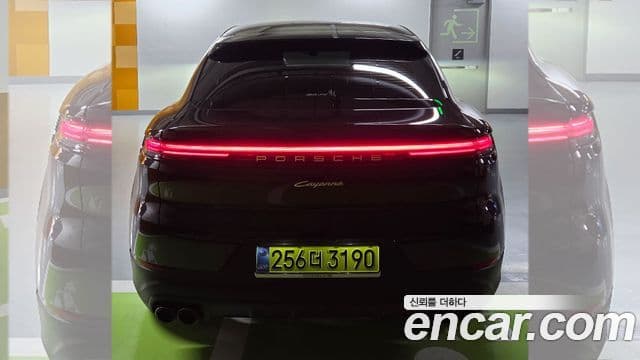 Porsche Cayenne (PO536) 3.0 E-гибрид купе, 2025 8