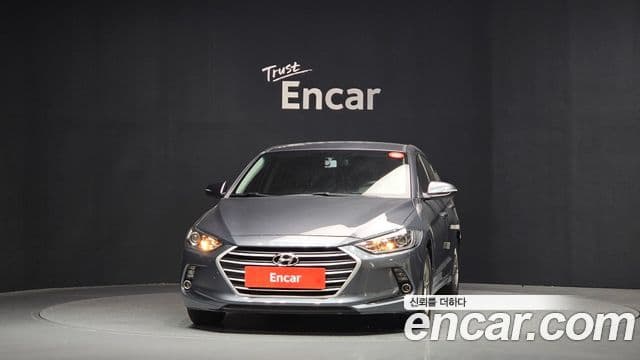 Hyundai Avante AD 1.6 e-VGT Smart, 2017 3