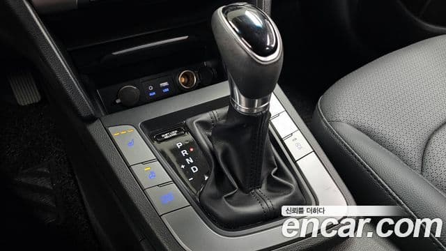 Hyundai Avante AD 1.6 e-VGT Smart, 2017 9