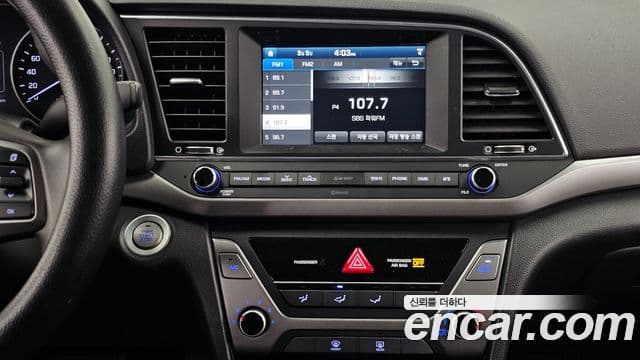 Hyundai Avante AD 1.6 e-VGT Smart, 2017 14