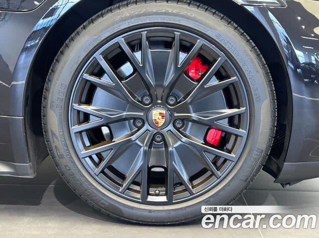 Porsche 타이칸 GTS, 2024 8