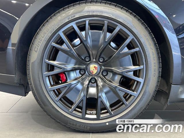 Porsche 타이칸 GTS, 2024 9