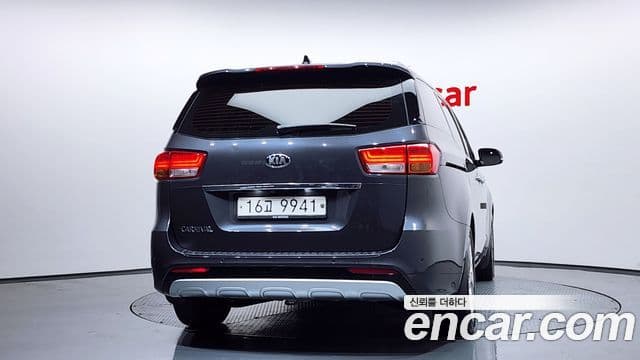 Kia All New Carnival Prestige, 2017 4