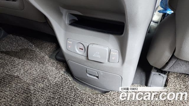 Kia All New Carnival Prestige, 2017 19