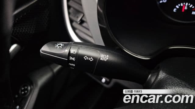 Kia Seltos Trendy, 2020 19