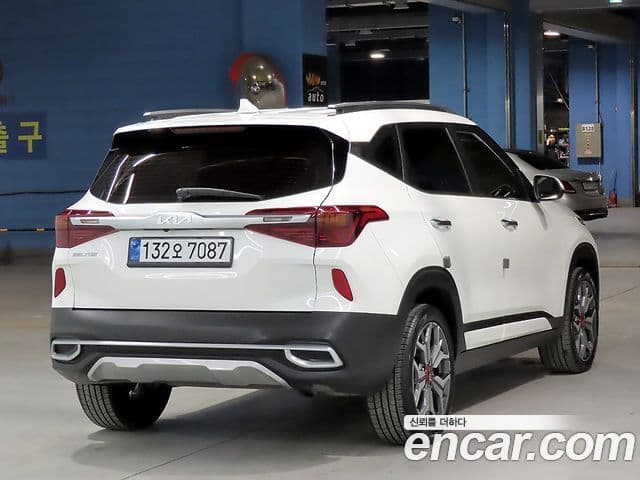 Kia Seltos Signature, 2023 4