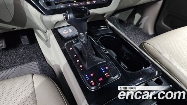 Kia All New Carnival Prestige, 2016 9