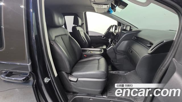 Hyundai Staria Modern, 2022 10