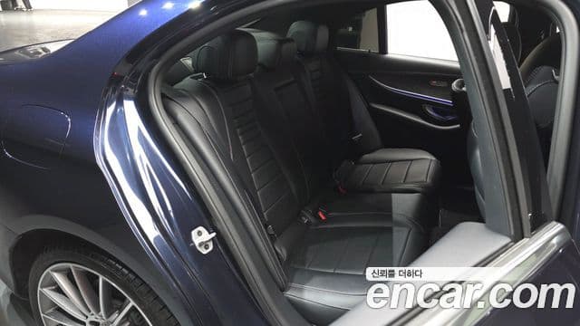 Mercedes-Benz E-класс W213 AMG Line, 2022 11