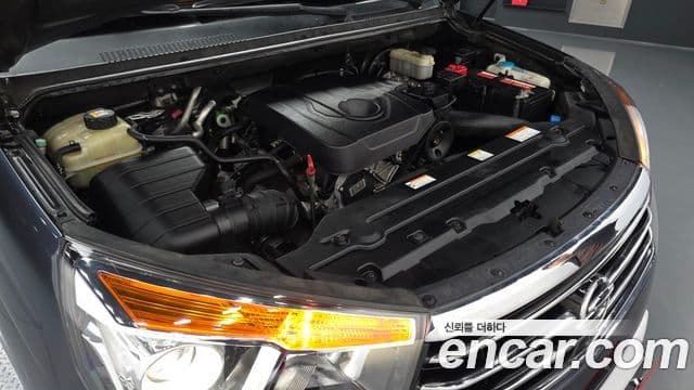 KG모빌리티(SsangYong) Korando 투리스모 4WD outdoor Edition 9인승, 2016 6