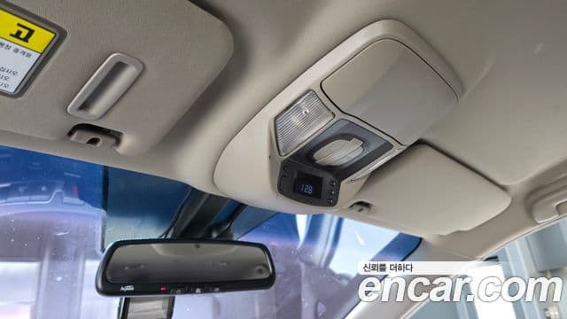 KG모빌리티(SsangYong) Korando 투리스모 4WD outdoor Edition 9인승, 2016 18