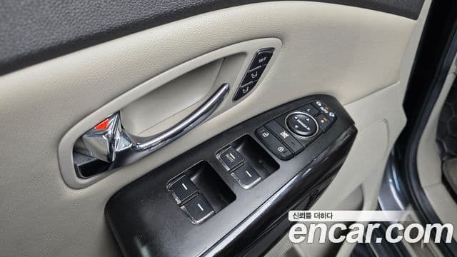 Kia All New Carnival President, 2016 12