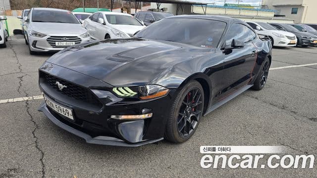 Ford Mustang купе, 2018 1