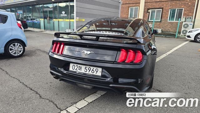 Ford Mustang купе, 2018 4