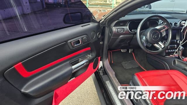 Ford Mustang купе, 2018 8