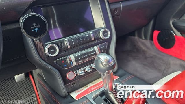 Ford Mustang купе, 2018 9